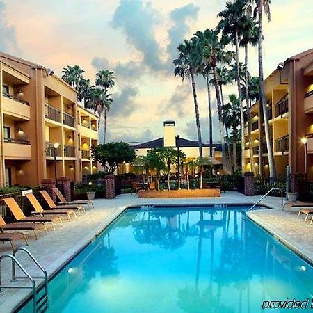 Courtyard St. Petersburg Clearwater Hotel Exterior photo